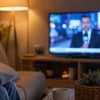 Oração para quem sente ansiedade ao se deparar com notícias ruins na televisão