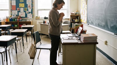 7 orações pela proteção emocional e sabedoria dos educadores