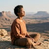 O silêncio como terapia: O poder de calar as vozes externas para ouvir a própria alma