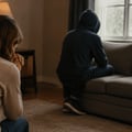Oração por equilíbrio dos pais, proteção sobre o adolescente e mansidão no convívio