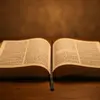 Qual a relação entre o velho Testamento e o Novo Testamento?