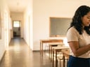 Oração por integridade no campus, sabedoria no falar e testemunho com amor