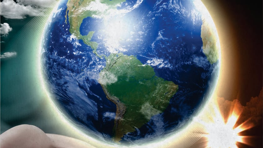 Mão aberta segura o planeta Terra, com as Américas visíveis, ao lado de nuvens e uma lua.