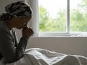 Oração poderosa de gratidão a Deus em meio a um diagnóstico médico difícil