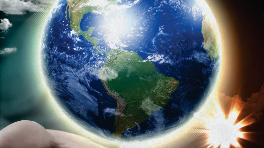Mão aberta segura o planeta Terra, com as Américas visíveis, ao lado de nuvens e uma lua.