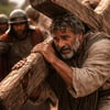 Quem foi Simão Cirineu e qual foi seu papel na crucificação de Jesus?