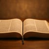 Qual a relação entre o velho Testamento e o Novo Testamento?